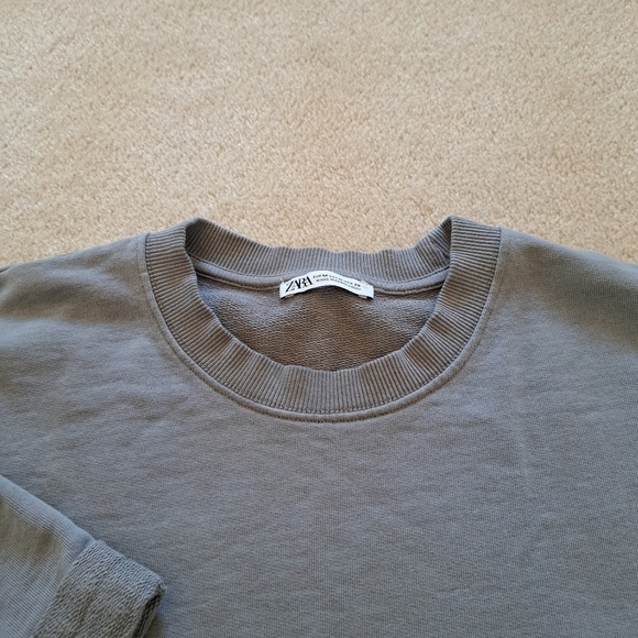 Zara Cropped Sweatshirt Size Medium Grey Crewneck Short Sleeved Casual - Picture 9 of 10